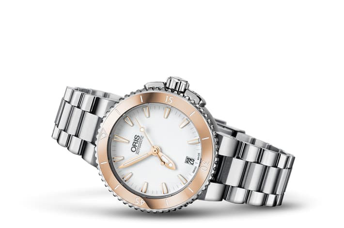 Image of Aquis Date